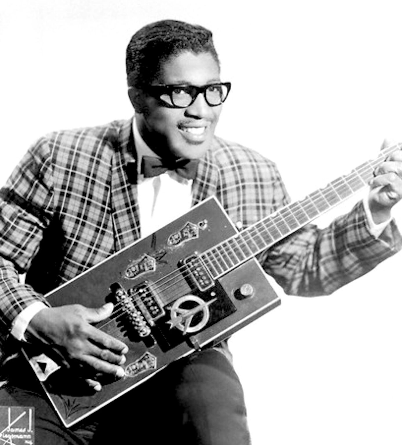 Bo Diddley Playing Guitar With Innovative Techniques